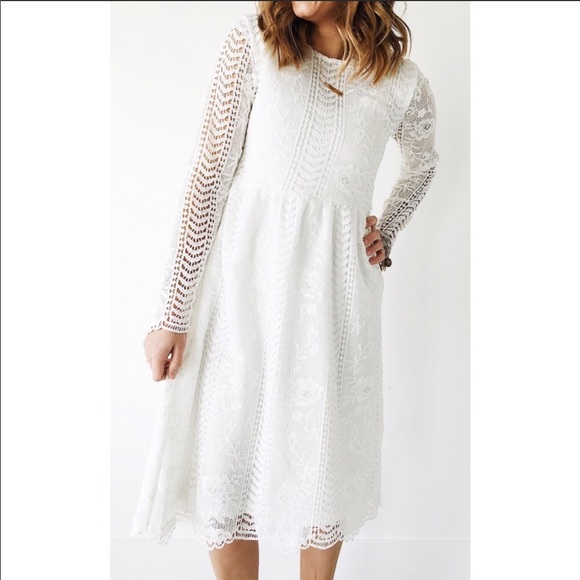 Dresses & Skirts - White Lace Dress